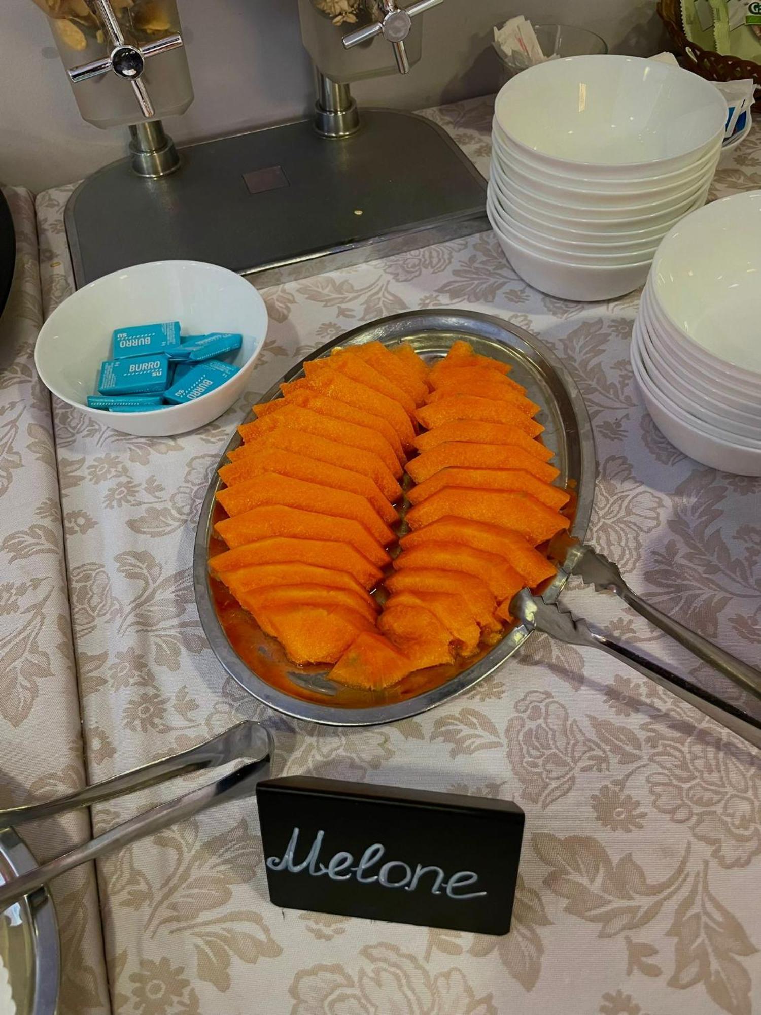 Hotel Byron Solo Per Giovani 리치오네 외부 사진